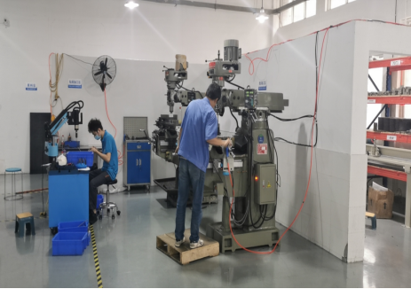 數顯（xiǎn）銑床銑削加（jiā）工